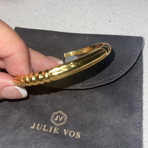Julie Vos 24k gold cuff Small to Medium wrist - Picture 3 of 5